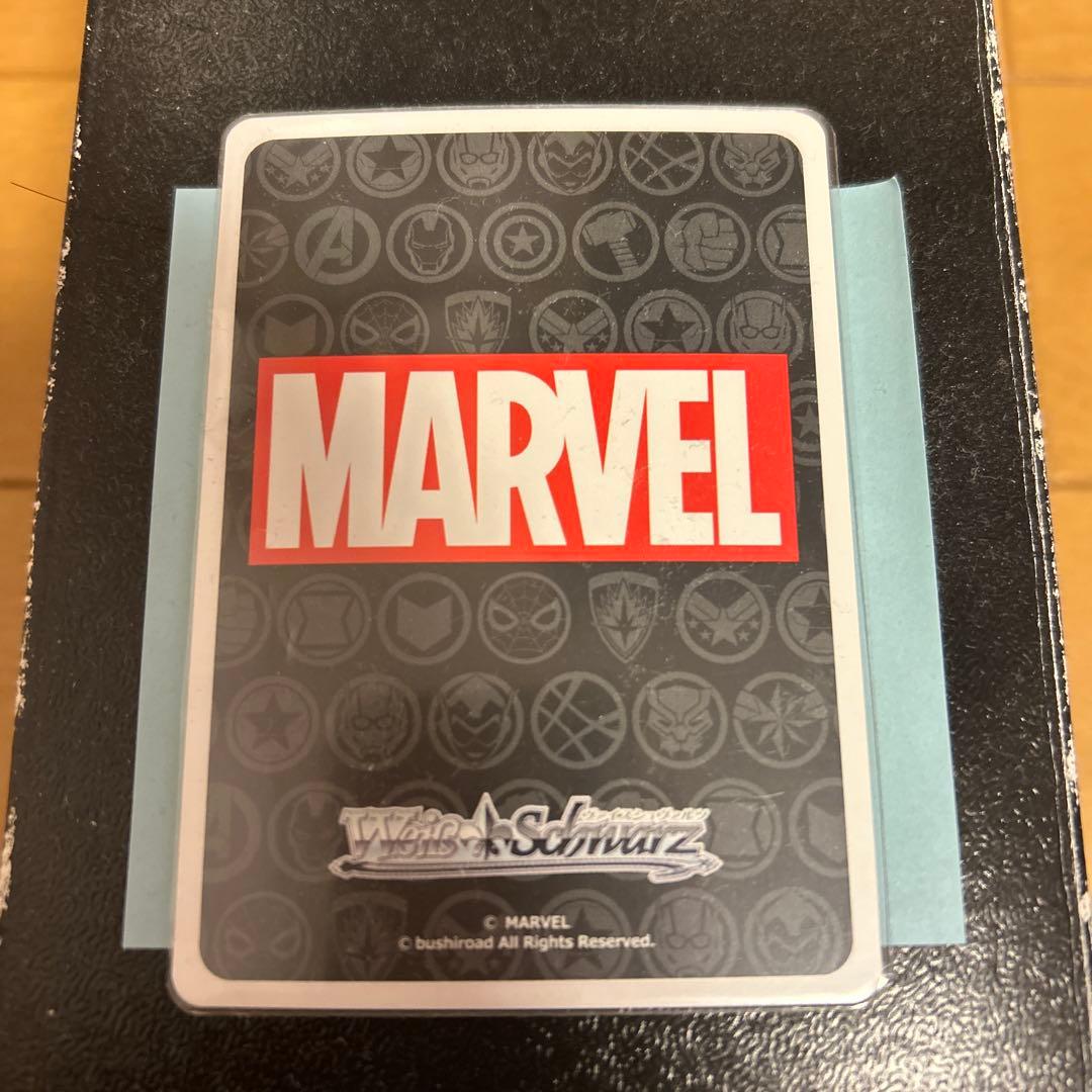 不屈のヒーロー　キャプテン・マーベル　MR