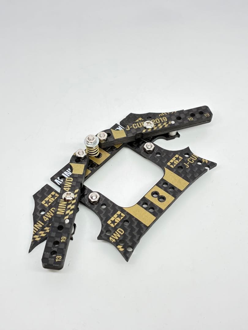 ミニ四駆　CNC加工　純正カーボン仕様　リヤアンカーユニット　ゴールドプリント