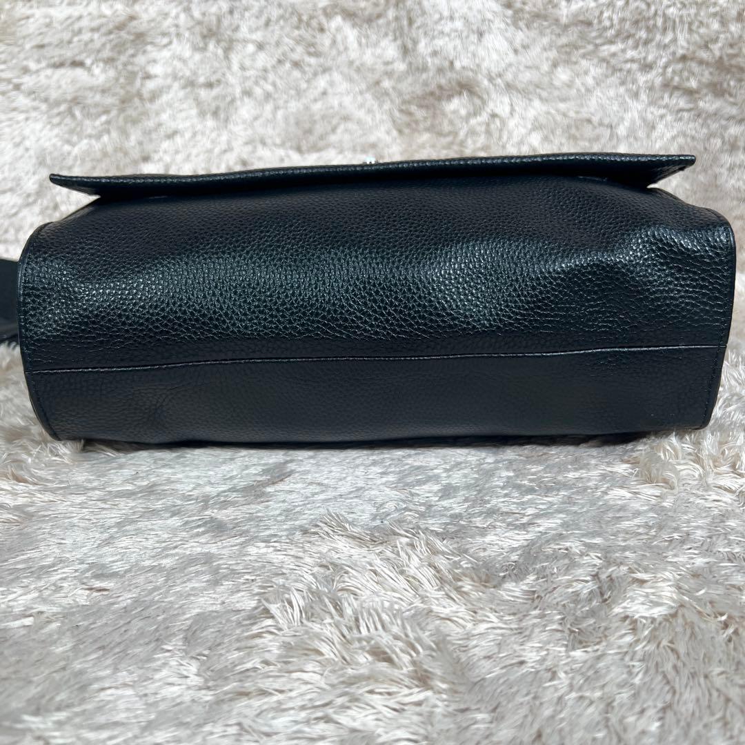 イアパピヨネ ワイドテープショルダーバッグ ブラック ホワイトストーン