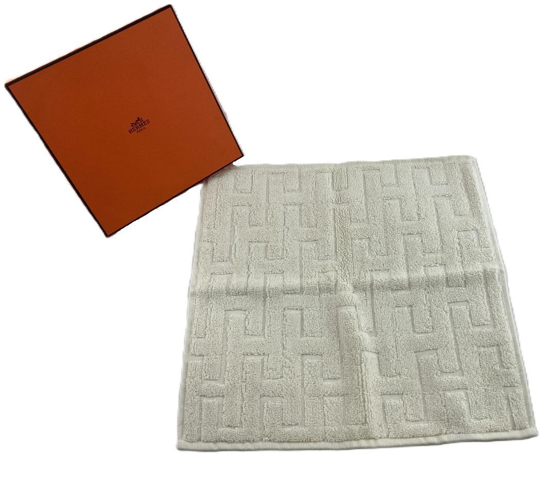 ◇未使用 極美品 エルメス タグ付き カレ・タオル ステアーズ ハンドタオル ◇