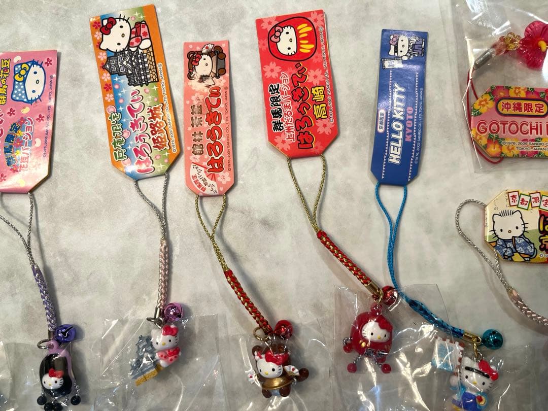 ハローキティ ご当地キティ 根付け　ストラップ 10個セット
