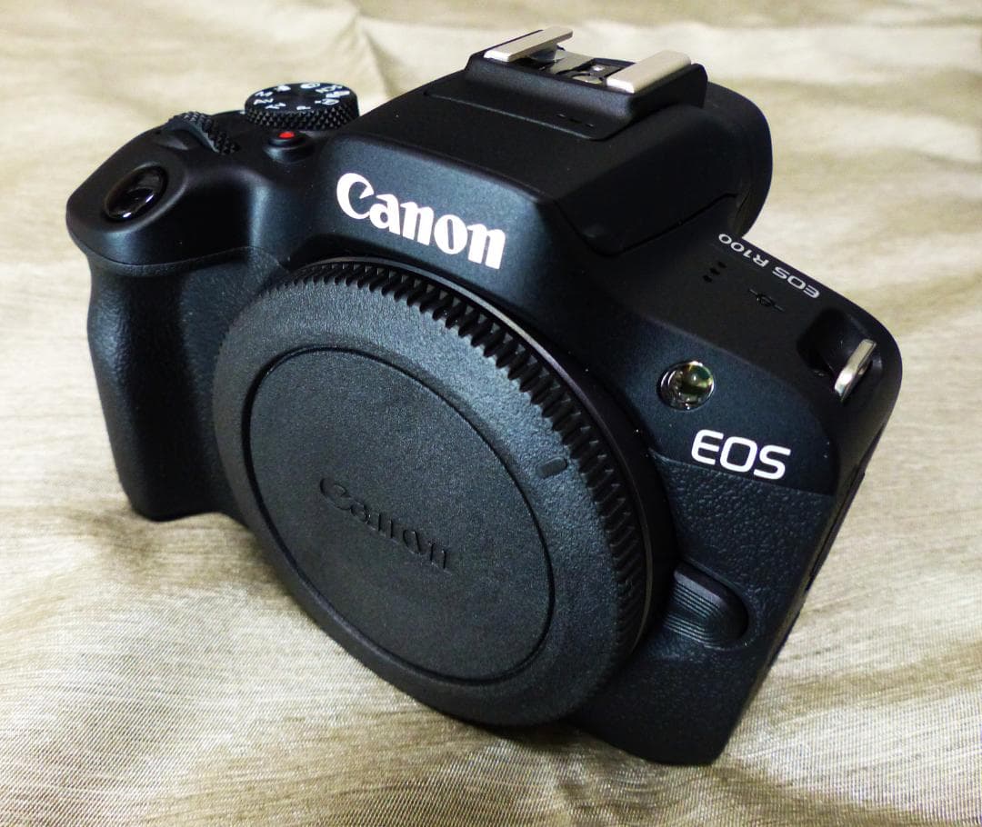 【美品】Canon EOS R100 RF-S 18-45mmキット お買い得品