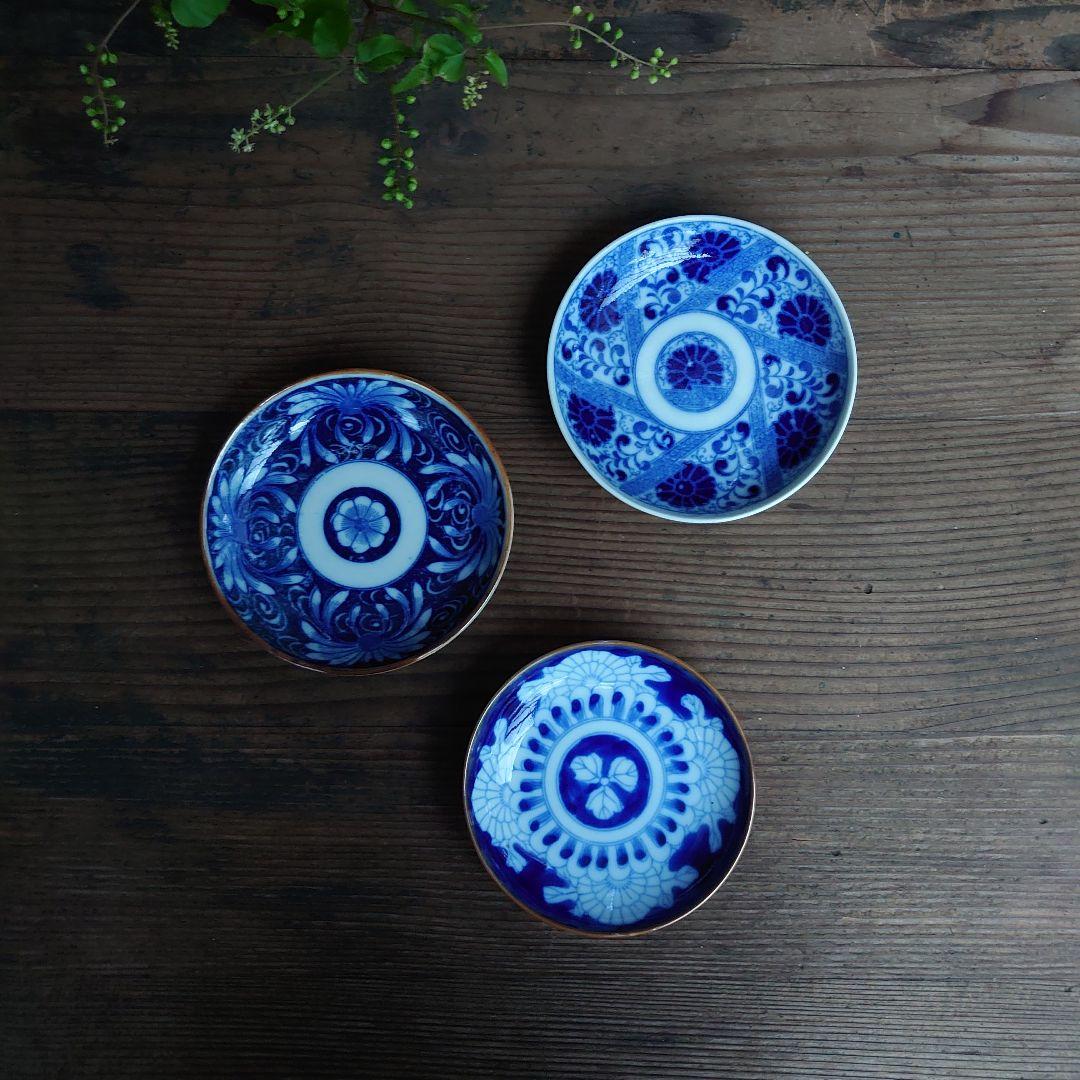 【ご成約】三田青磁 陽刻 花蝶文 八角小皿 と 骨董の器 おまとめ