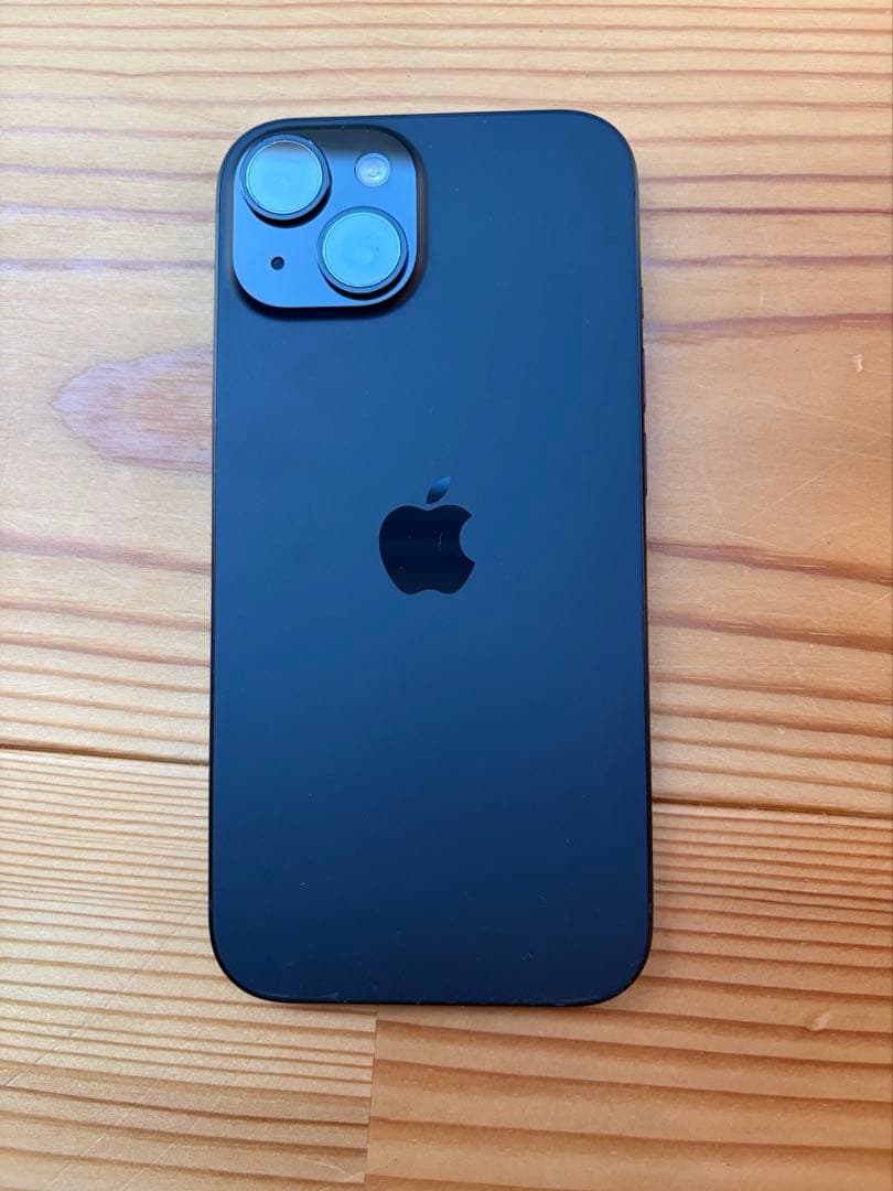 Apple iPhone15 ブラック