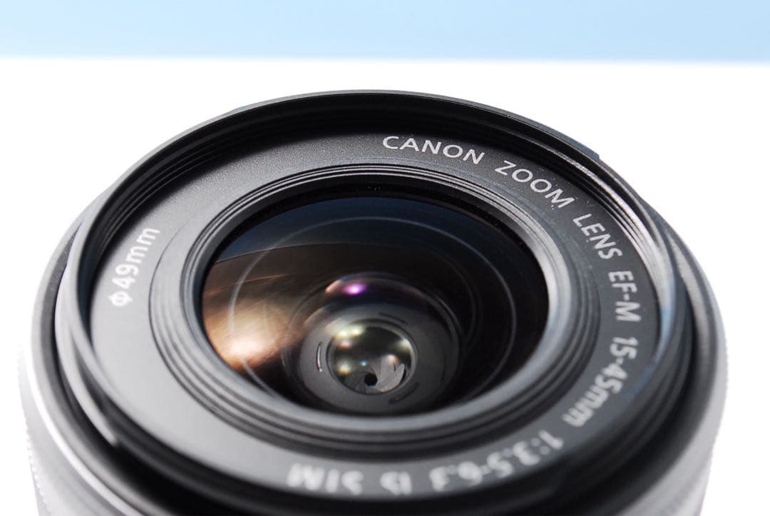 新品級！Canon Kiss M2 ホワイト Wi-Fi搭載 標準レンズセット