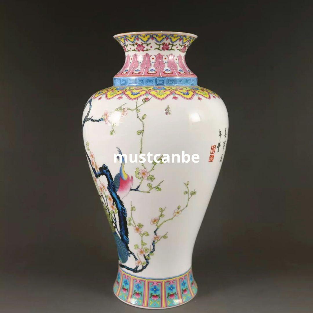 景徳鎮薄胎蒔金パステル孔雀瓶 陶磁器 装飾品 現代工芸 品美術品 置物