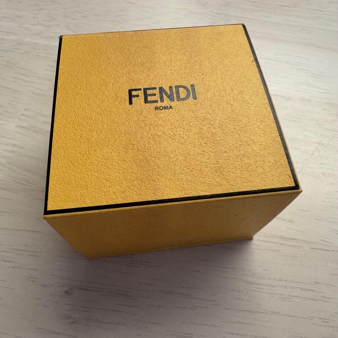 FENDI FF ロゴ リング 指輪
