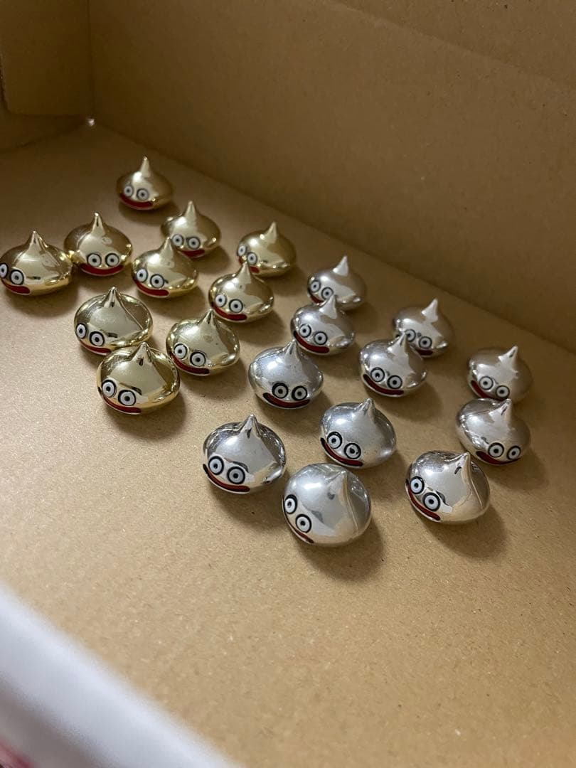 ドラゴンクエスト　ミニミニ　メタルスライムたち　17コ