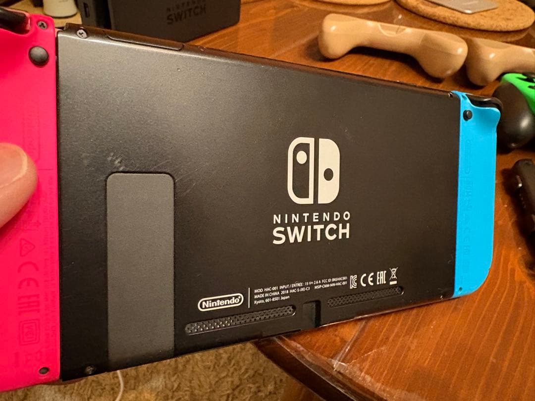 Nintendo Switch 本体 付属品　収納ケース付き