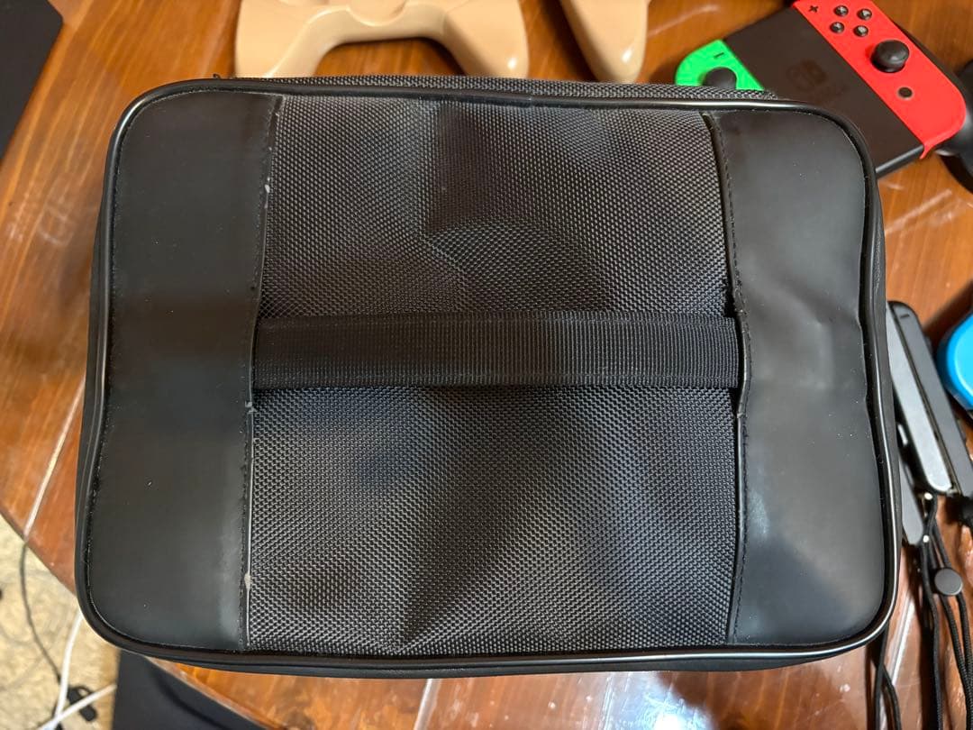 Nintendo Switch 本体 付属品　収納ケース付き