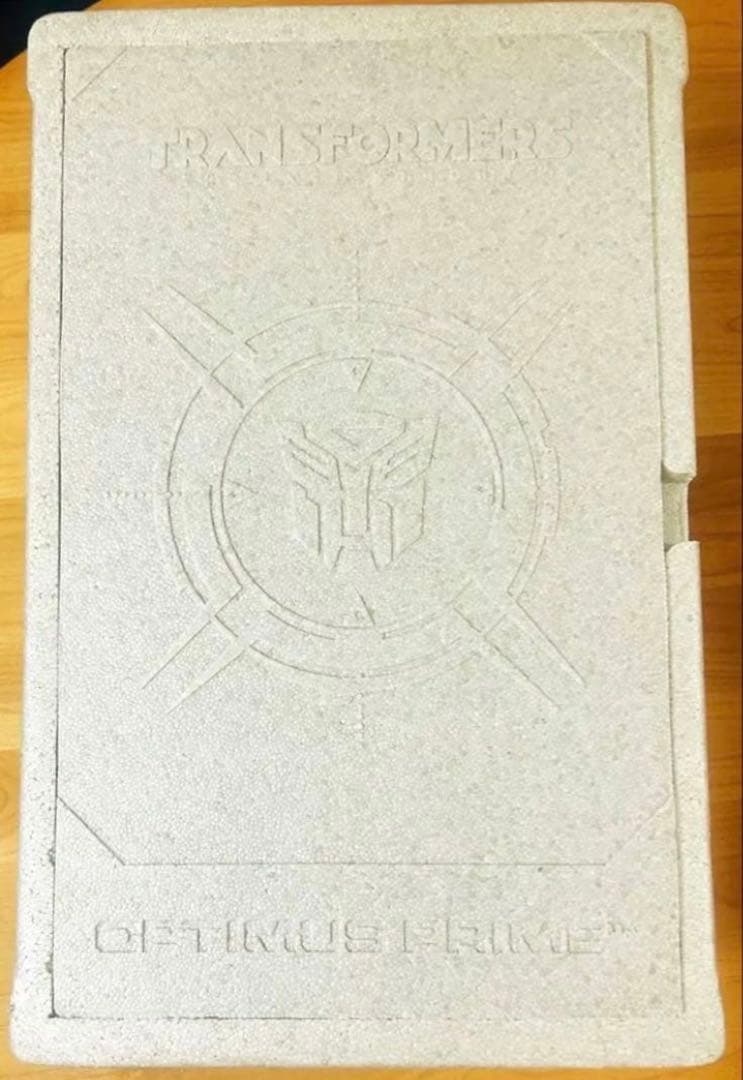 3A threeA プレミアムスケール オプティマスプライム 最後の騎士王