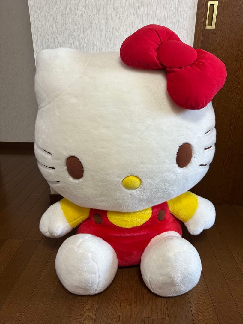 ハローキティ 大きいぬいぐるみ