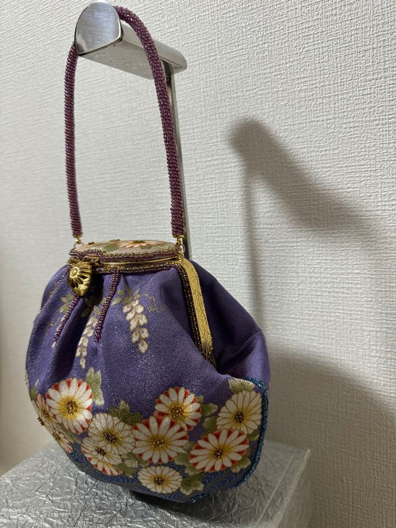 未使用品　花井幸子　パーティバック　美品　ビーズバッグ　がま口