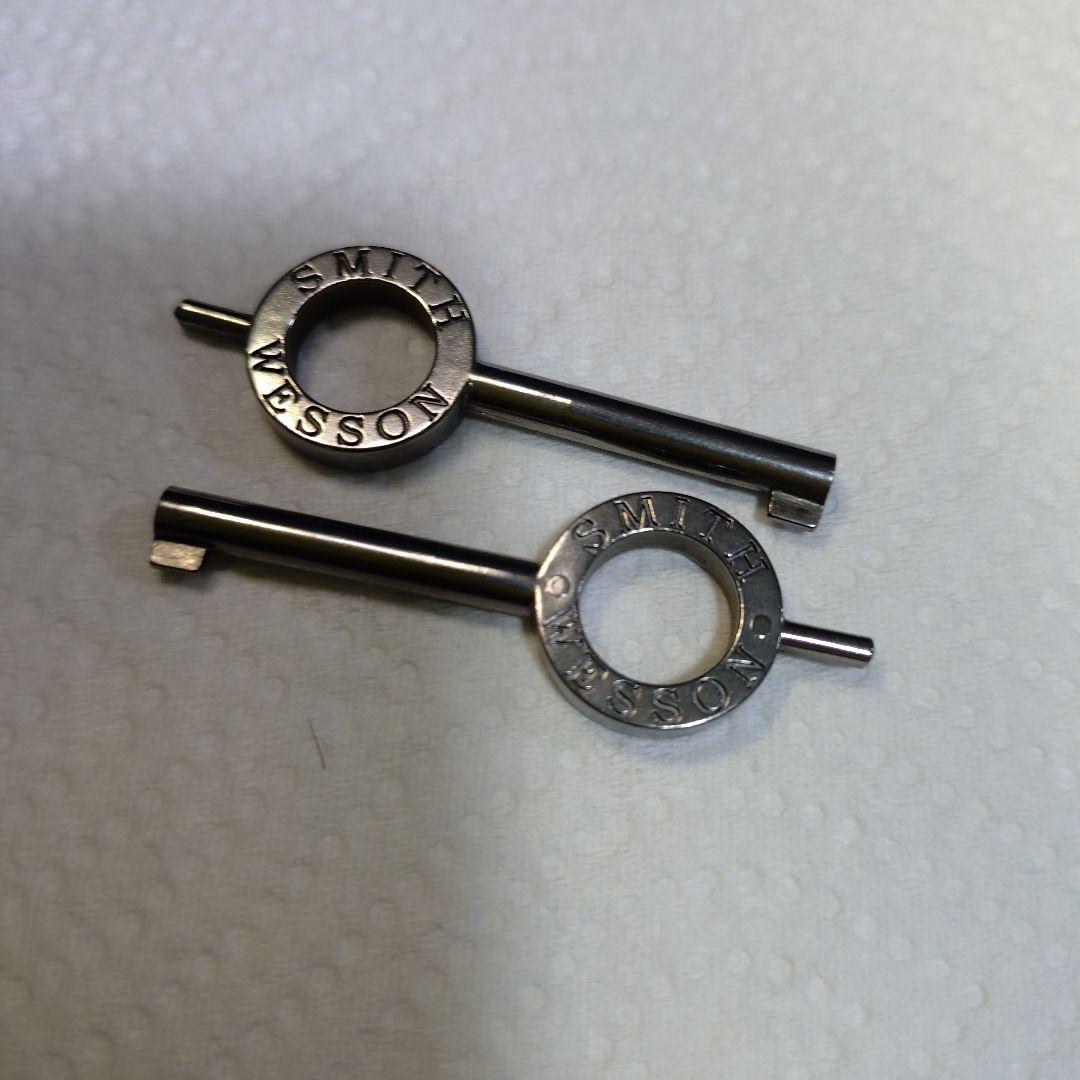 Smith & Wesson M100-1 手錠 鍵付き