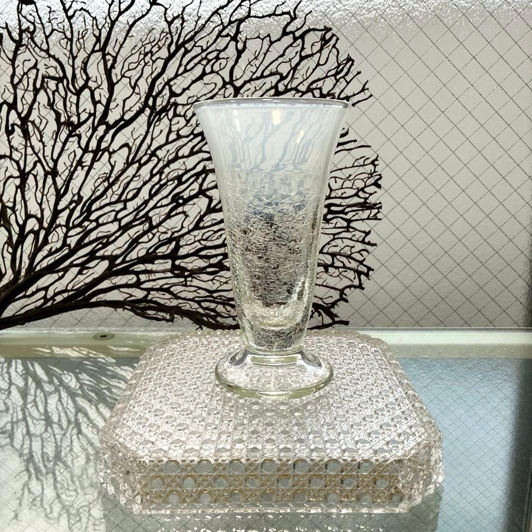 骨董　時代ガラス　希少　氷裂紋　乳白色　反り口　ラッパ型　パフェグラス１客②