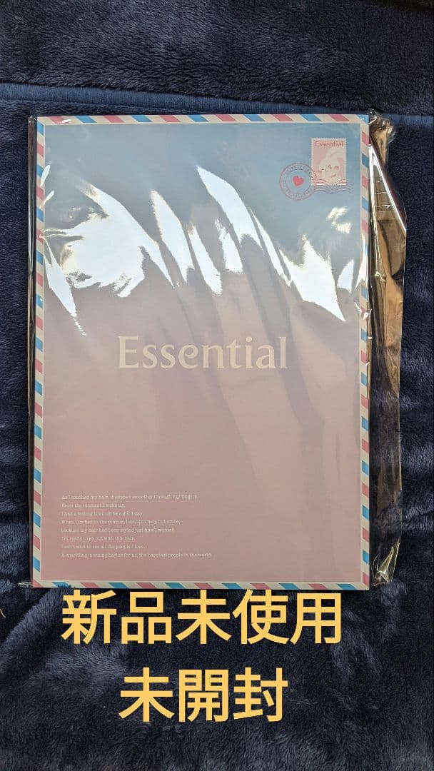新品　花王 Essential with NewJeans ミニポスターセット