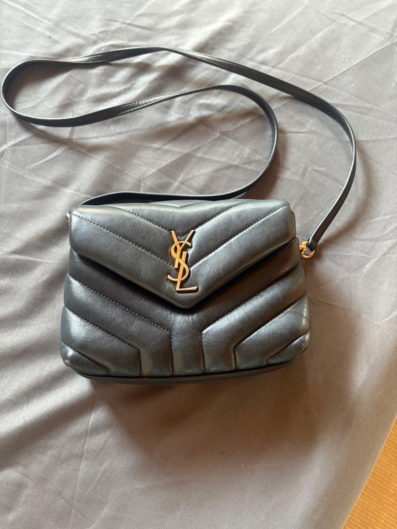 サンローラン ルル ショルダーバッグ