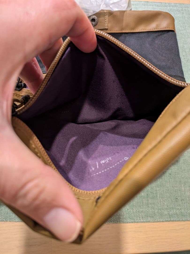 topologie フラットサコッシュ　フォンサコッシュ　ストラップ　セット