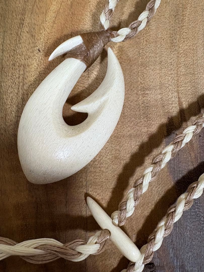 ボーンカービングネックレス(sw66)マッコウ