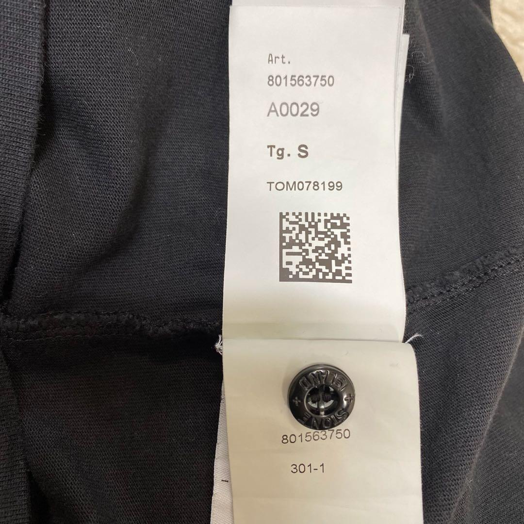 ストーンアイランド　長袖Tシャツ　ロゴワッペン　ブラック　S