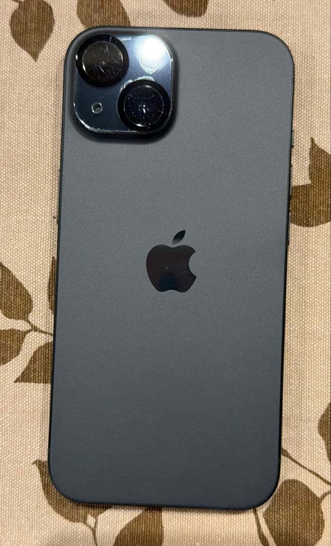 Apple iPhone 15 スペースグレー 本体(コータさんご検討中)