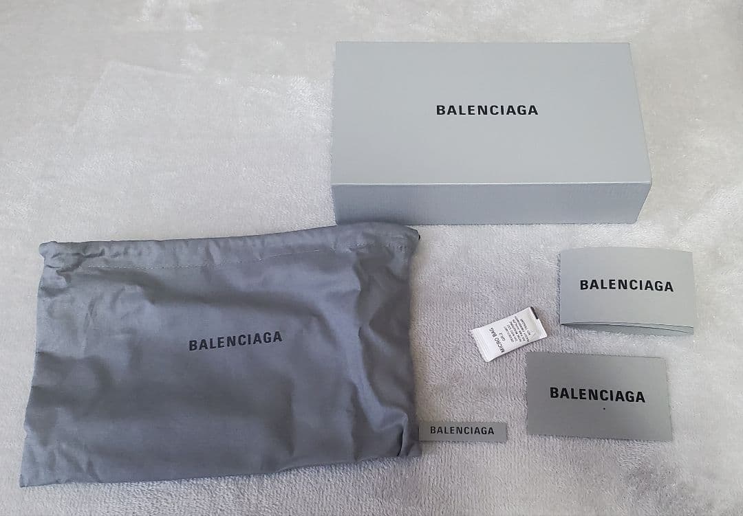 正規品 BALENCIAGA Bazar ロゴプリント 長財布