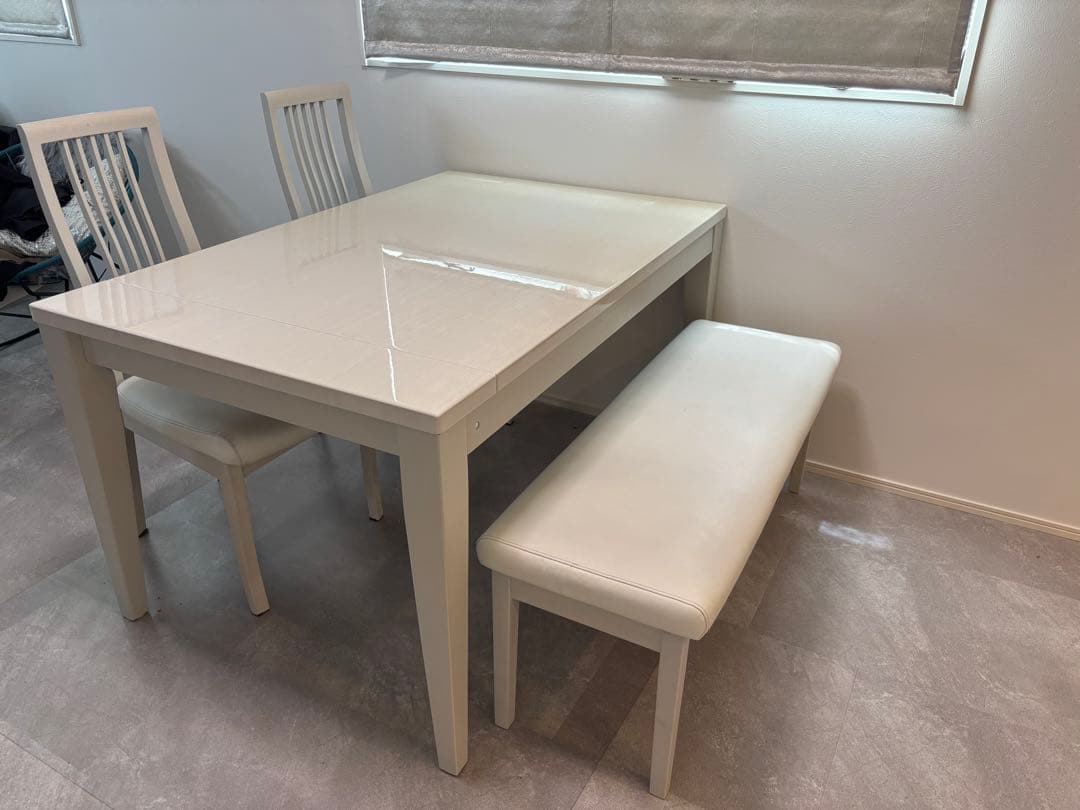【引取のみ　名古屋】20万のダイニングセット　延長可能テーブル　オシャレです