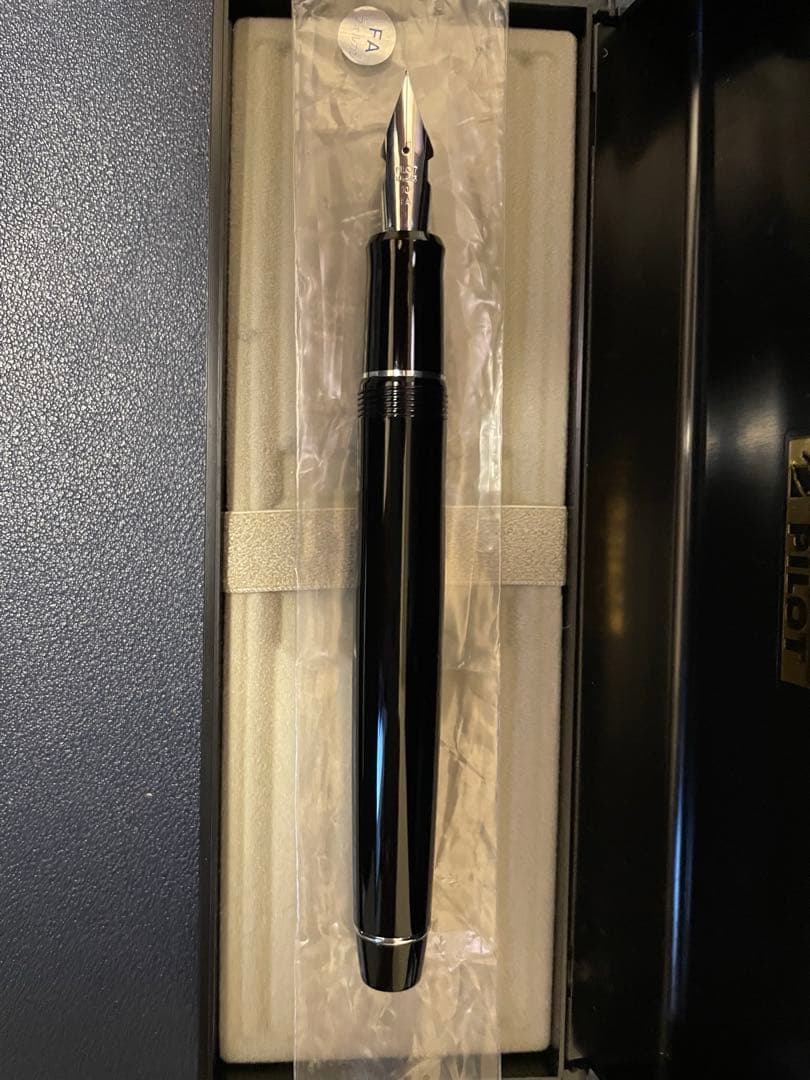 万年筆 PILOT パイロット カスタムヘリテイジ912 FAフォルカン（黒）