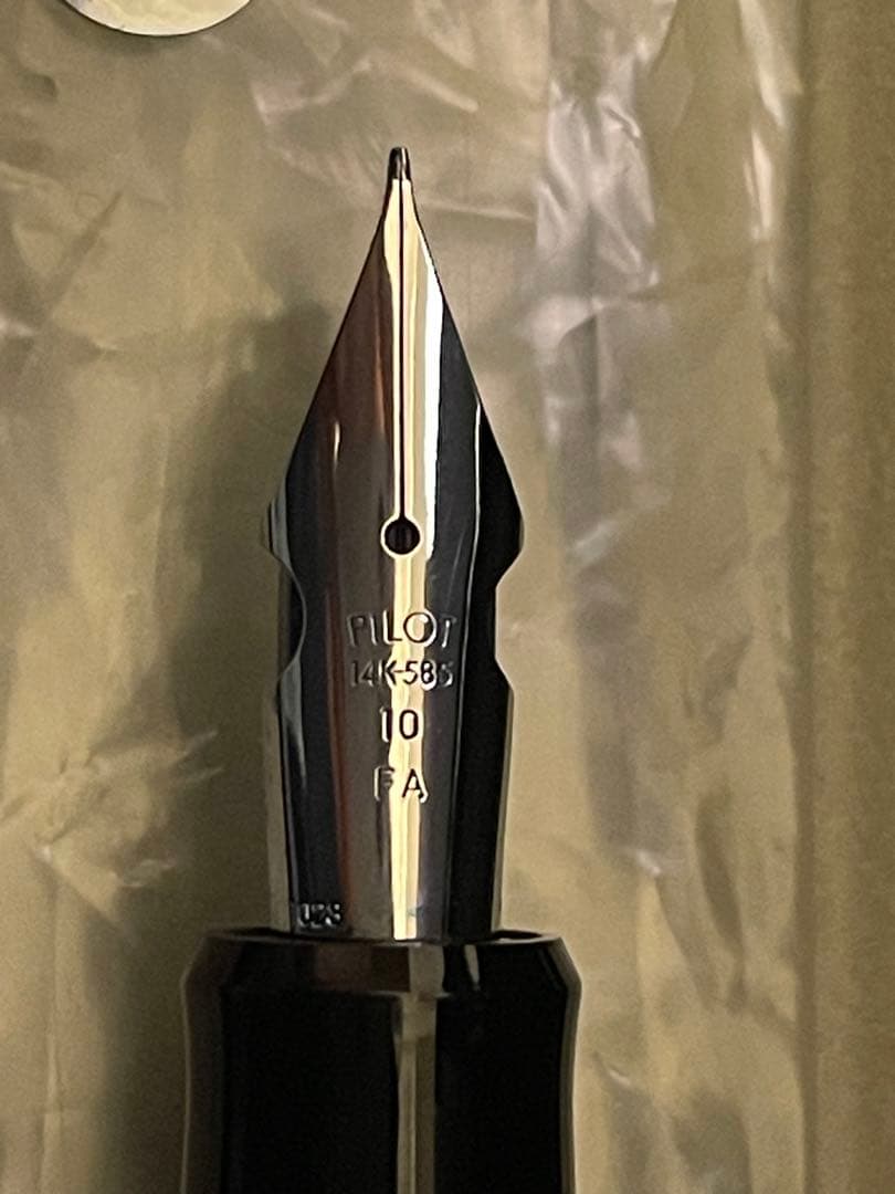 万年筆 PILOT パイロット カスタムヘリテイジ912 FAフォルカン（黒）