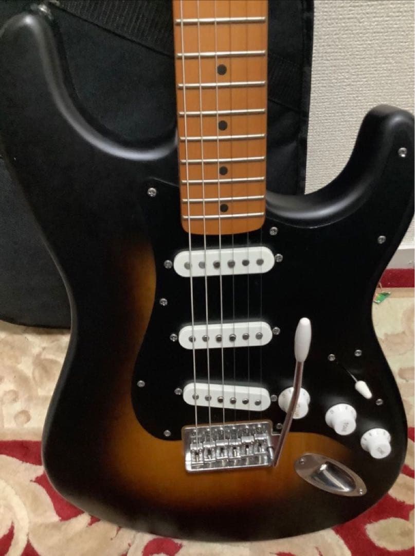 40th vintage edition sunburst ストラトキャスター