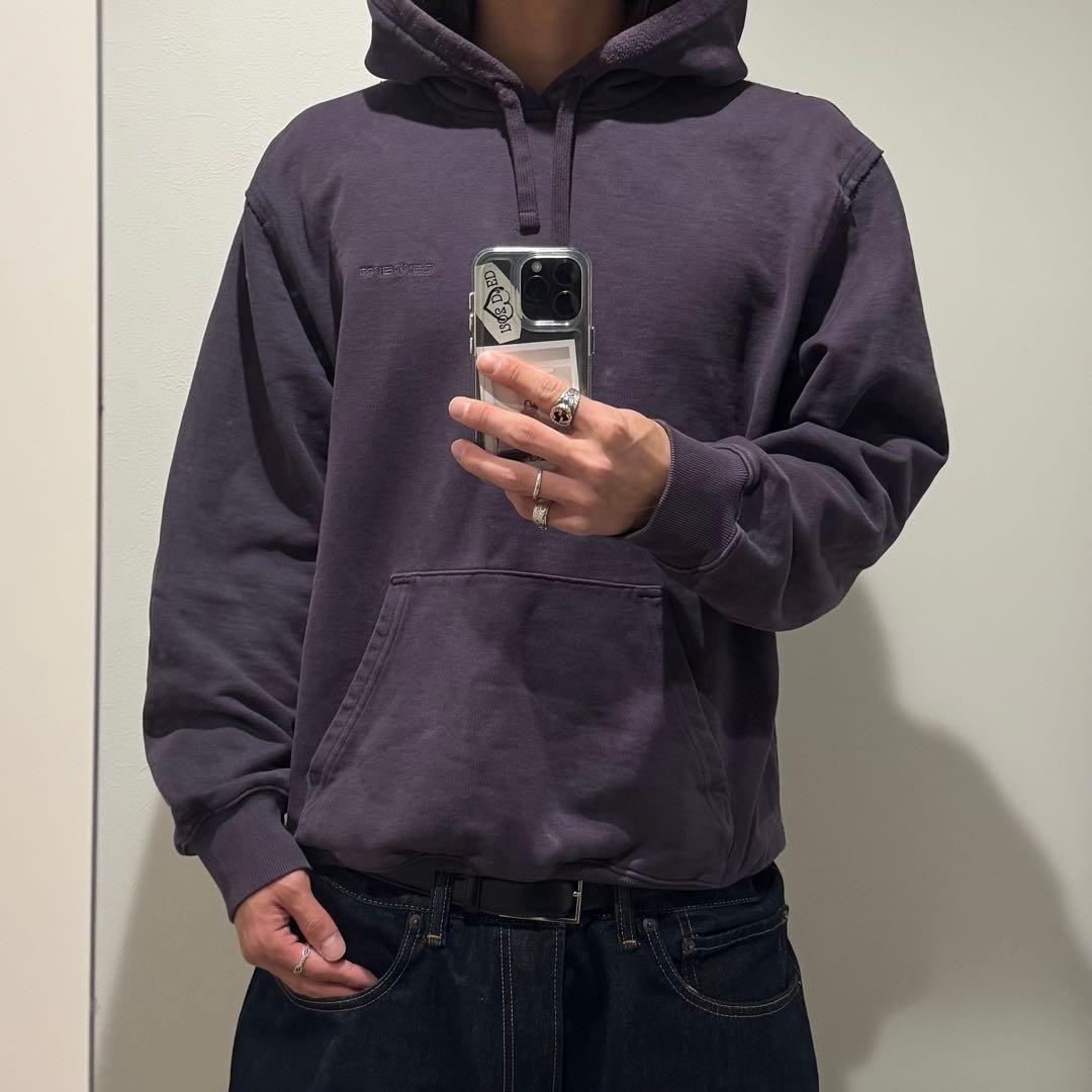 Carhartt 肉厚パーカー