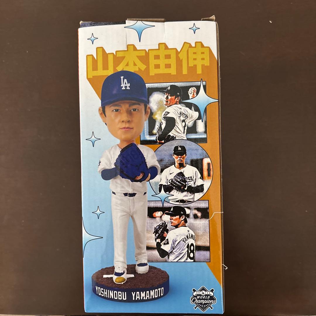 水*ぞ様 山本由伸ボブルヘッド人形