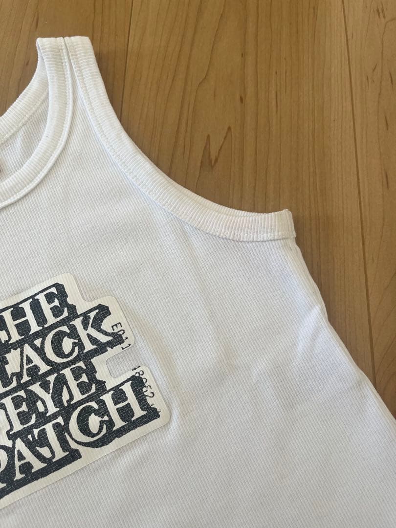 Black Eye Patch woman タンクトップ ホワイト