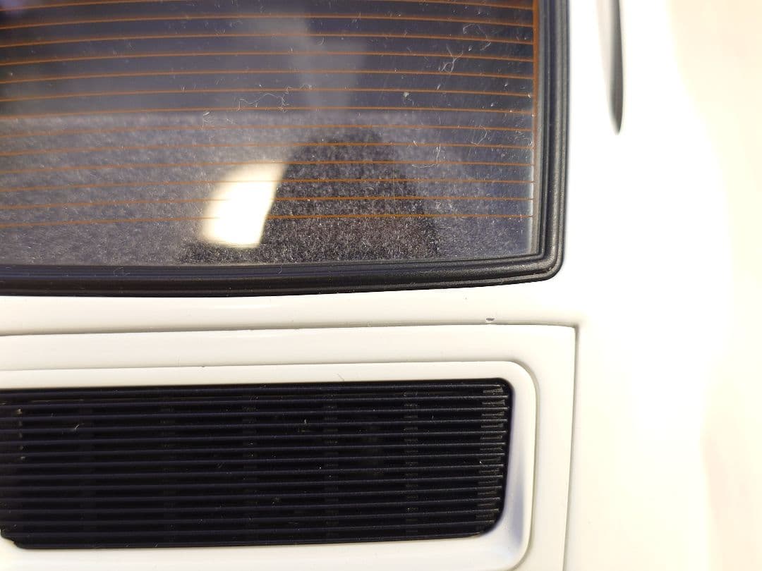 ポルシェ 911 カレラ ホワイト 1/18 オートアート 一部欠けあり