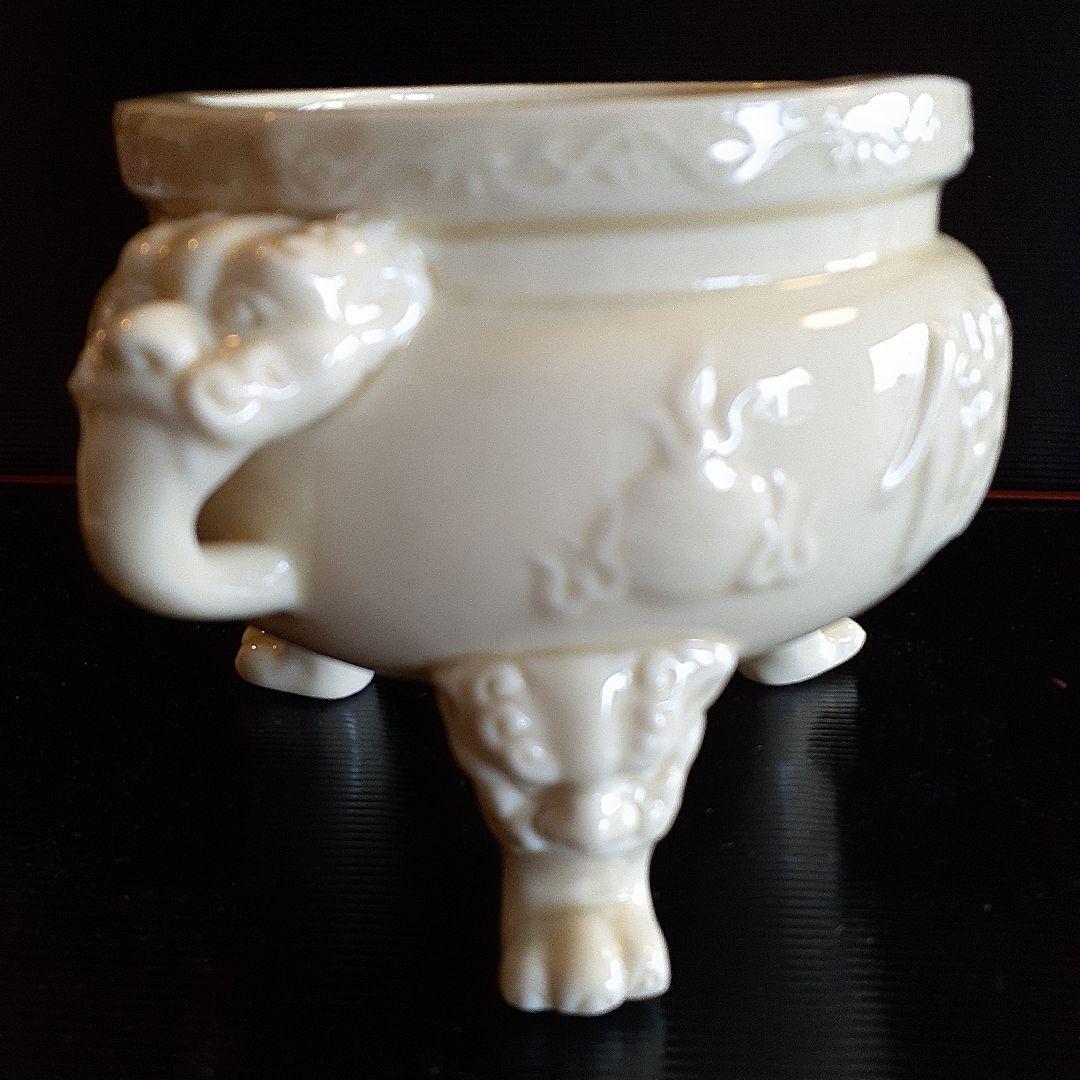 徳化窯白磁三獣足香枦