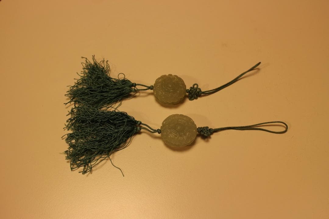 時代青い房飾り付き玉石製ペンダント2点　唐物掛軸茶道具古美術中国