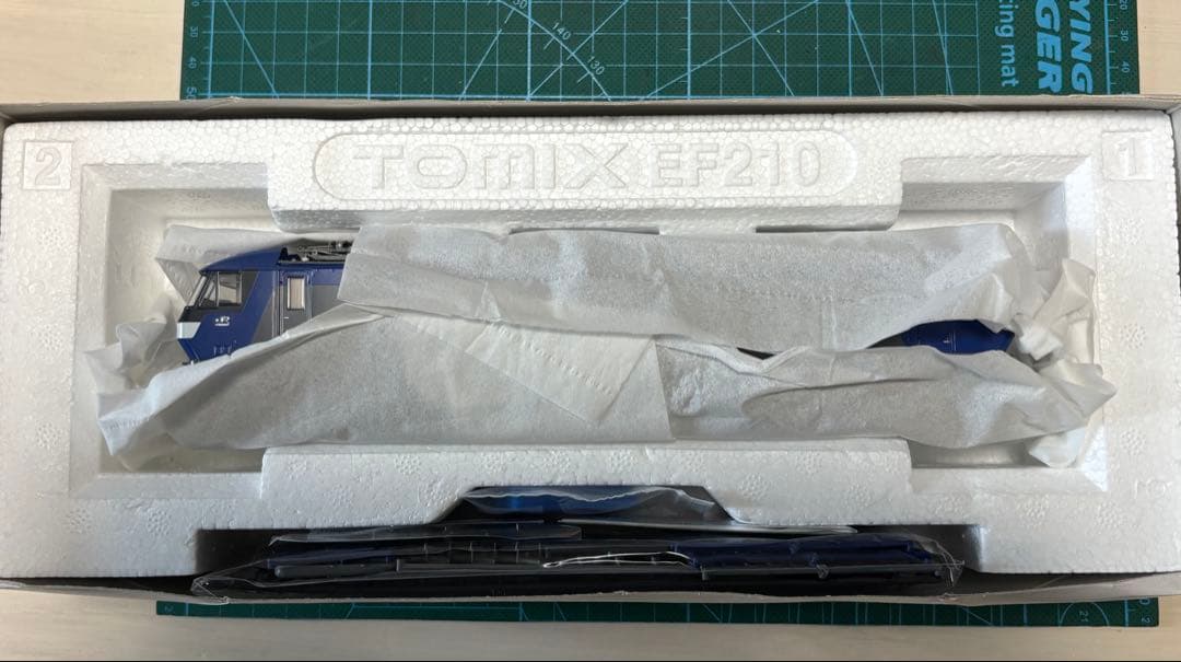 TOMIX HO-134 EF210-100形電気機関車(下枠交差パンタグラフ)
