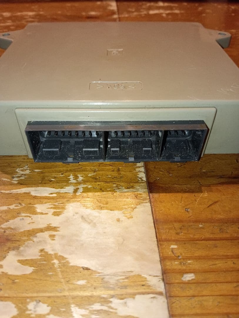 クボタコンバイン　SR18、SR20等　コンピューターコントロールユニット　中古