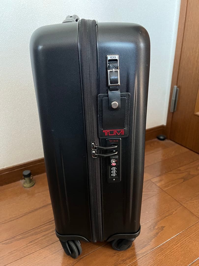 TUMI V3 キャリーケース