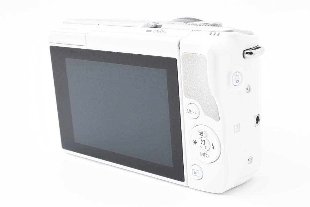 Canon EOS M10 ホワイト パンケーキレンズ EF-M 22mm付