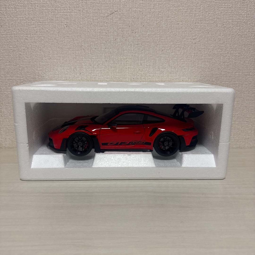 ノレブ 1/18 ポルシェ 992 GT3 RS ヴァイザッハ