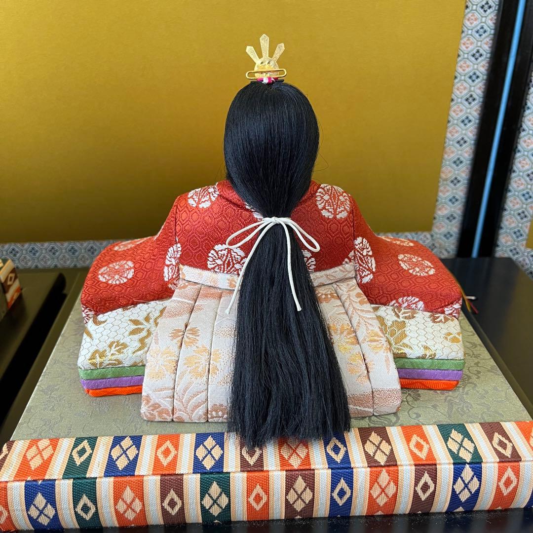 九重雛【真多呂作】男雛 女雛セット/金屏風・飾台・台座・燭台・行器付き/ひな祭り