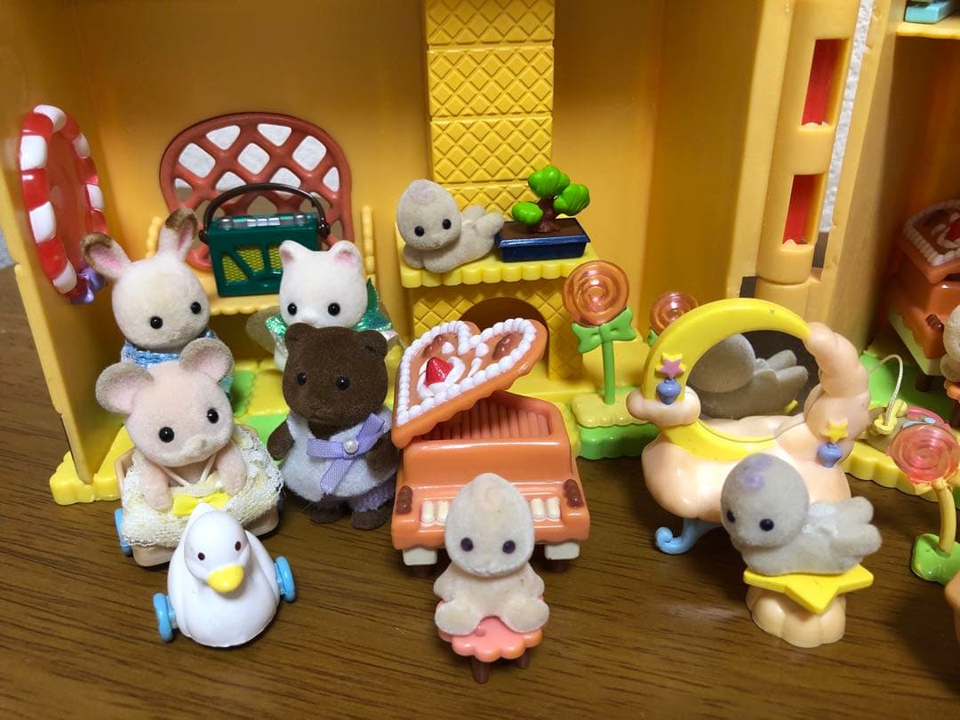 シルバニアファミリーおかしの家 小さな妖精たち 赤ちゃんセット