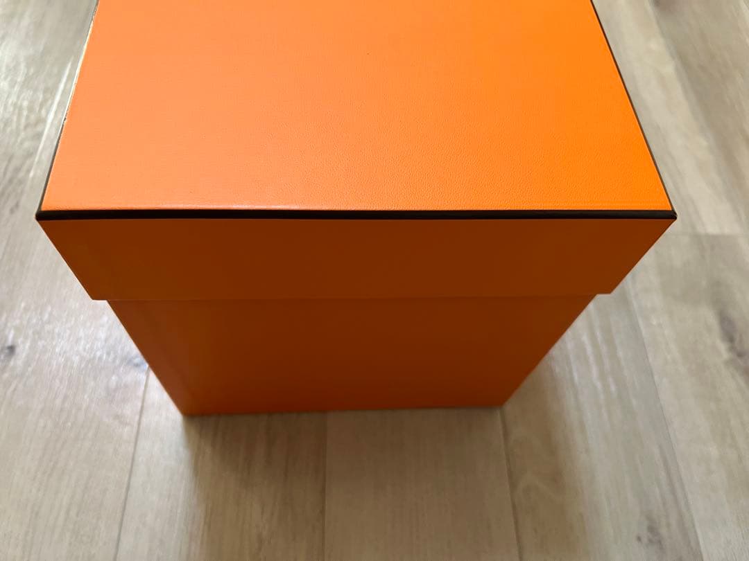 HERMES エルメス　箱　オレンジボックス　ピコタンpm 18