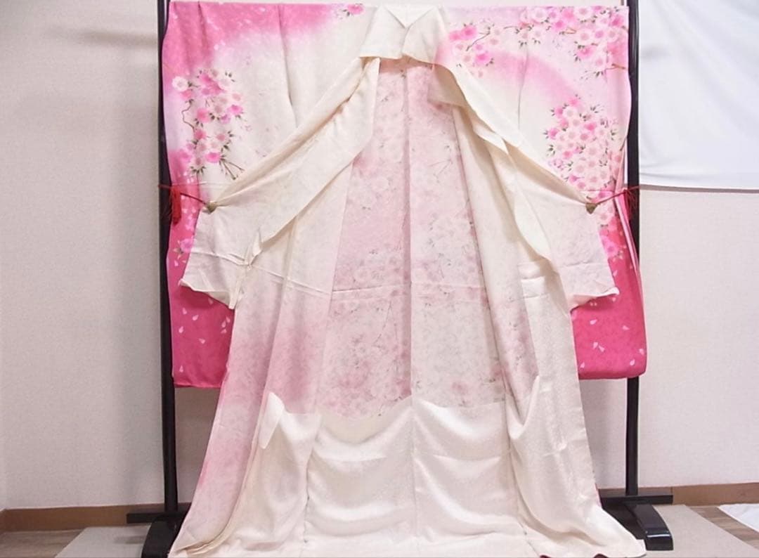 豪華振袖　仮絵羽　八重桜　暈し染め　正絹　未使用品　身丈178cm（肩から）
