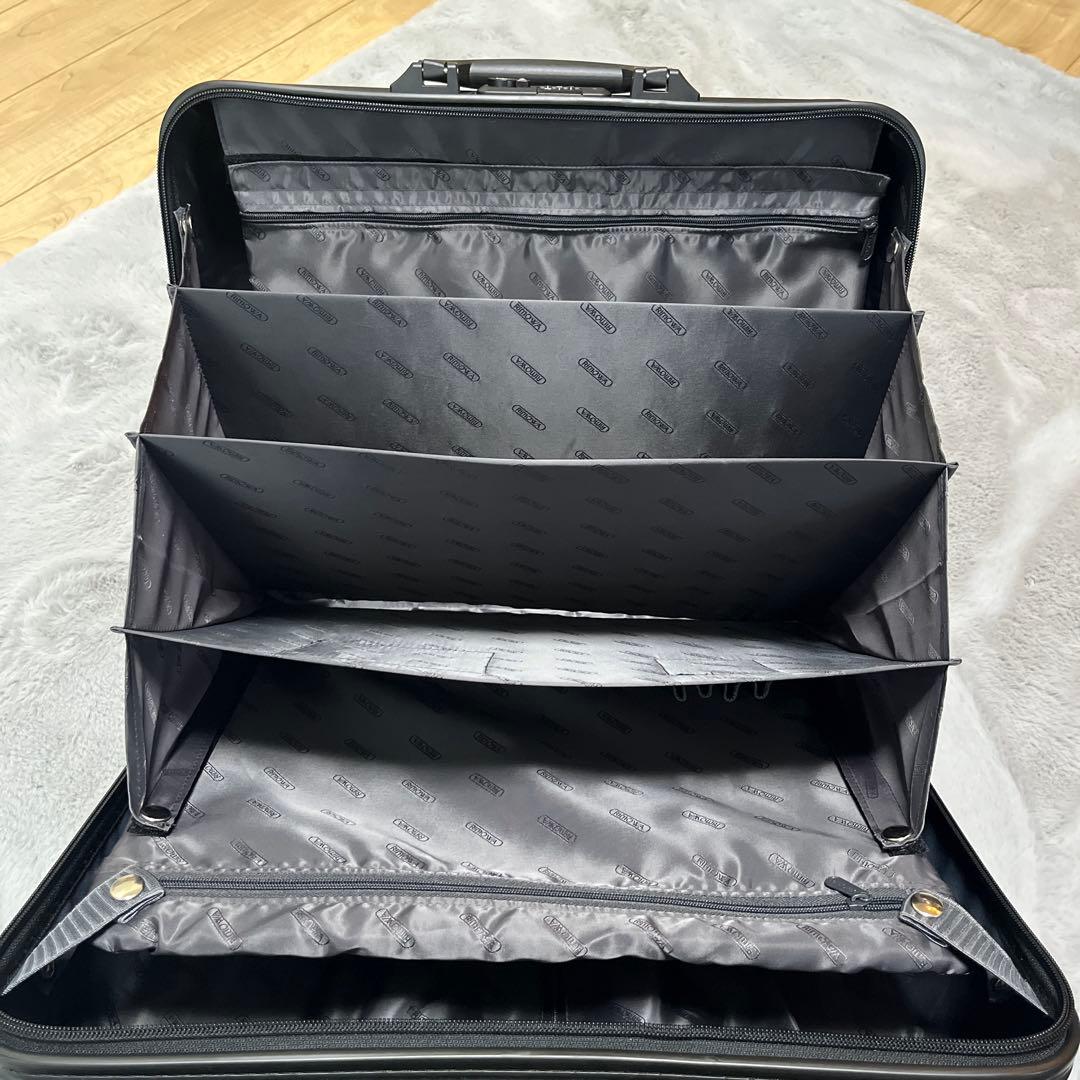 廃盤希少　美品　RIMOWA ボレロ　4輪　ブラック キャリーケース
