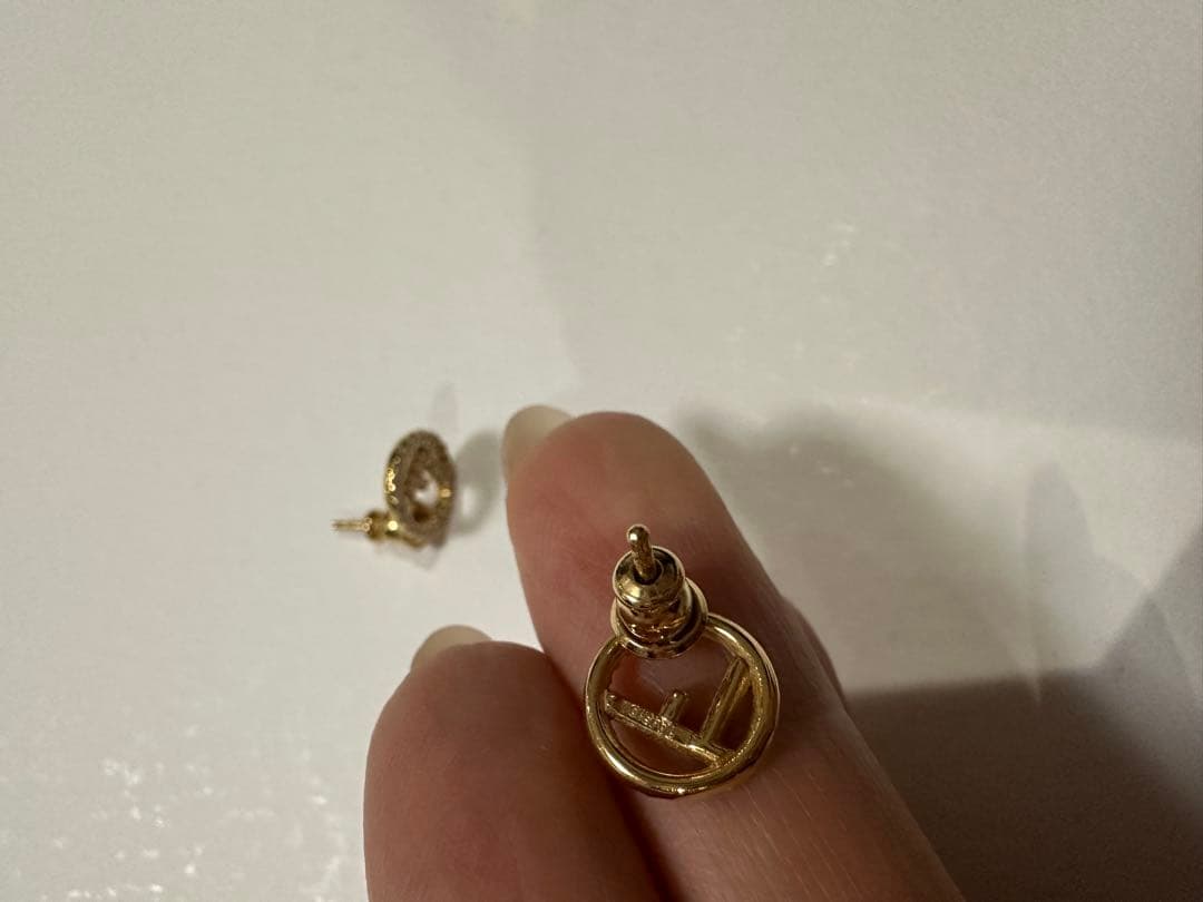 美品♡FENDI♡Fロゴピアス♡エフイズフェンディ