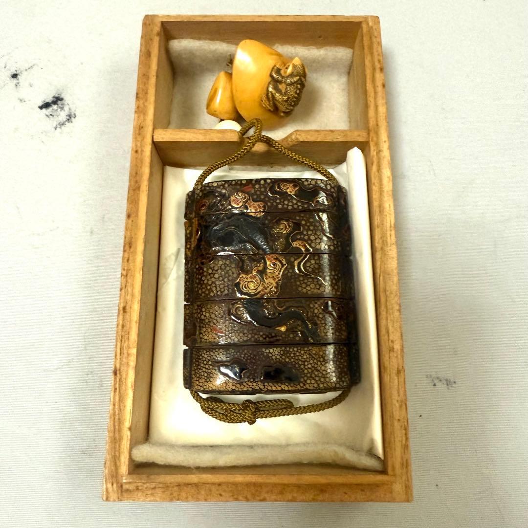 時代物　雲龍高蒔絵印籠　根付　かえる