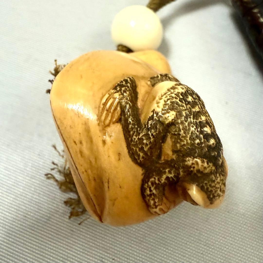 時代物　雲龍高蒔絵印籠　根付　かえる