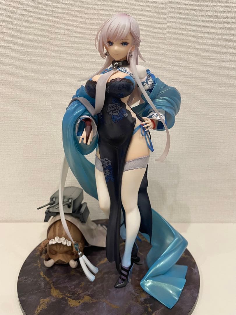 ベルファスト　彩雲の薔薇Ver.　フィギュア　アズールレーン　アルター